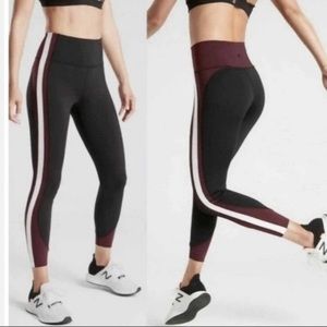 Women’s Athleta Crunch 7/8 Tight Leggings Small